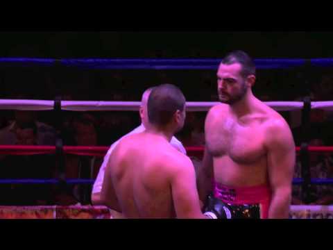 Machaj V Milhailov - Blackpool, 15th November 2013 background