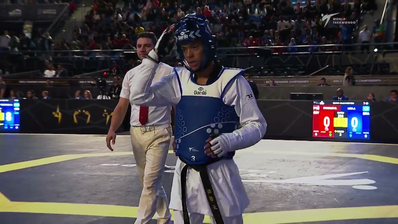 214 Round of 32 MEN M 58KG BRA LIMA J EGY MANSOUR M background