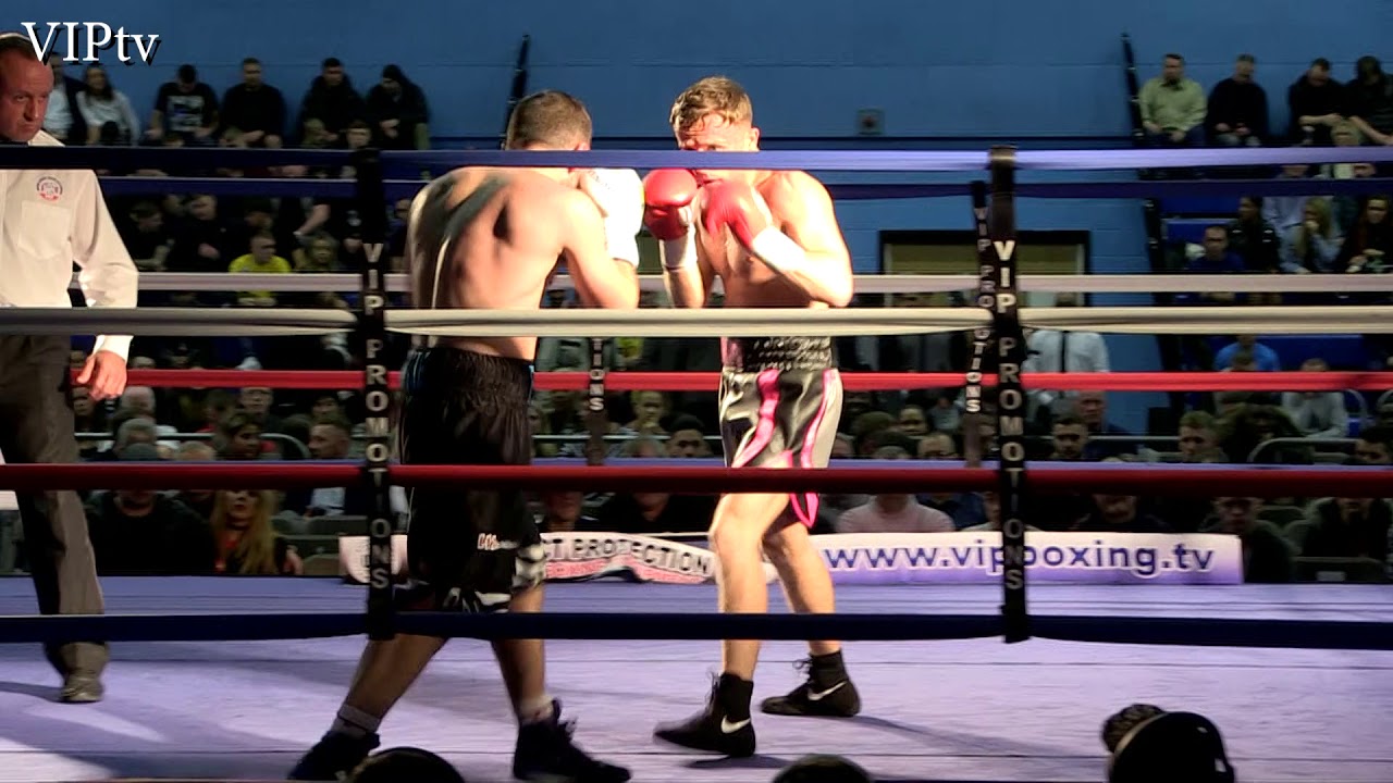 Kieran Jones v Luke Fash 28.10.2017at Oldham Leisure Centre background