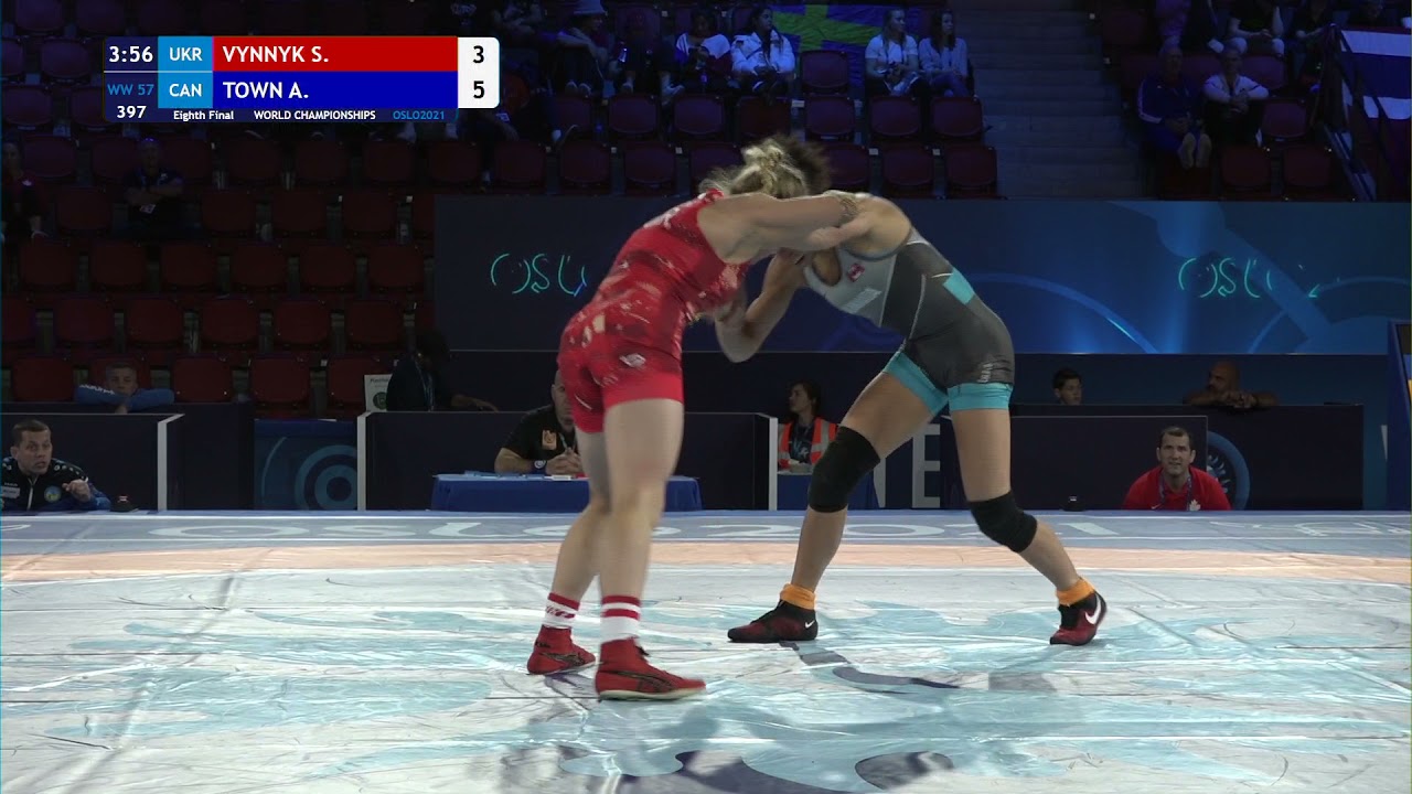 1/8 WW - 57 kg: S. VYNNYK (UKR) v. A. TOWN (CAN)