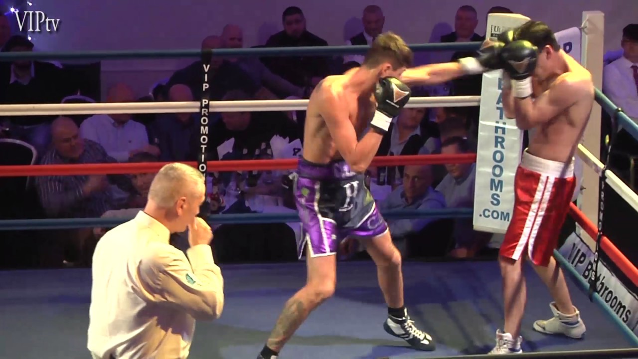 Jack Cullen v Scott Hillman at the Manchester jolly Boys Dec 18th background
