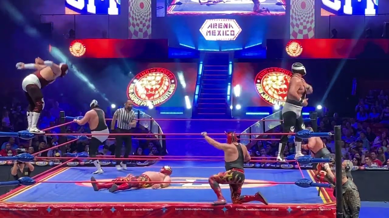 Tercias del Infierno. Los Malditos Vs Los Infernales en la Arena México background