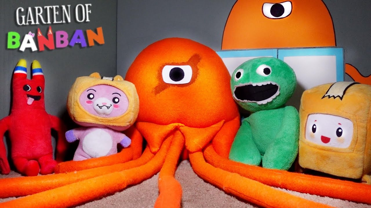 LANKYBOX vs EVIL STINGER FLYNN!? (LANKYBOX PLUSHIE ADVENTURE!) background