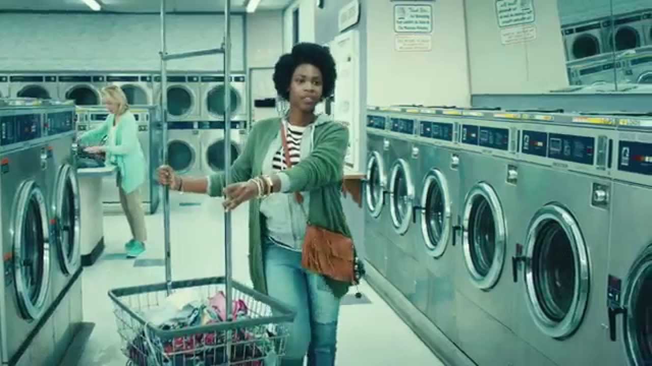 Candy Crush Soda Saga - TV Commercial - Get fizzy! background