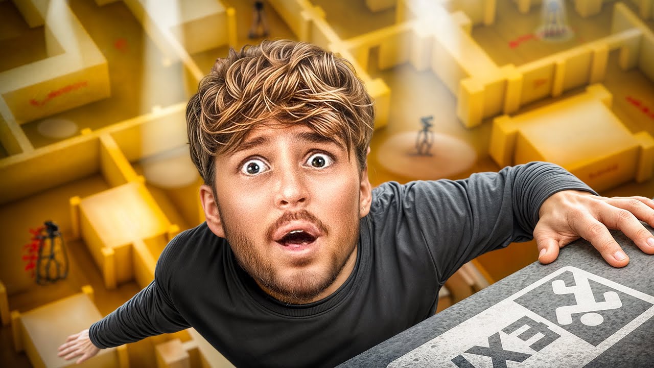 I CLIMBED UP THE BACKROOMS.. background