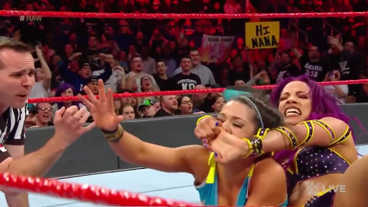 Sasha Banks vs. Bayley: Raw, Apr. 16, 2018