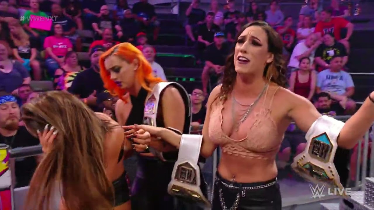 Nikkita Lyons vs Mandy Rose (Full Match) background