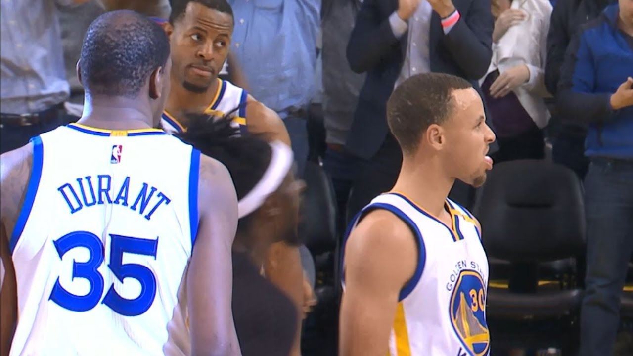 The Golden State Warriors Score 50 POINTS in the 3rd Quarter! | 02.23.17 background