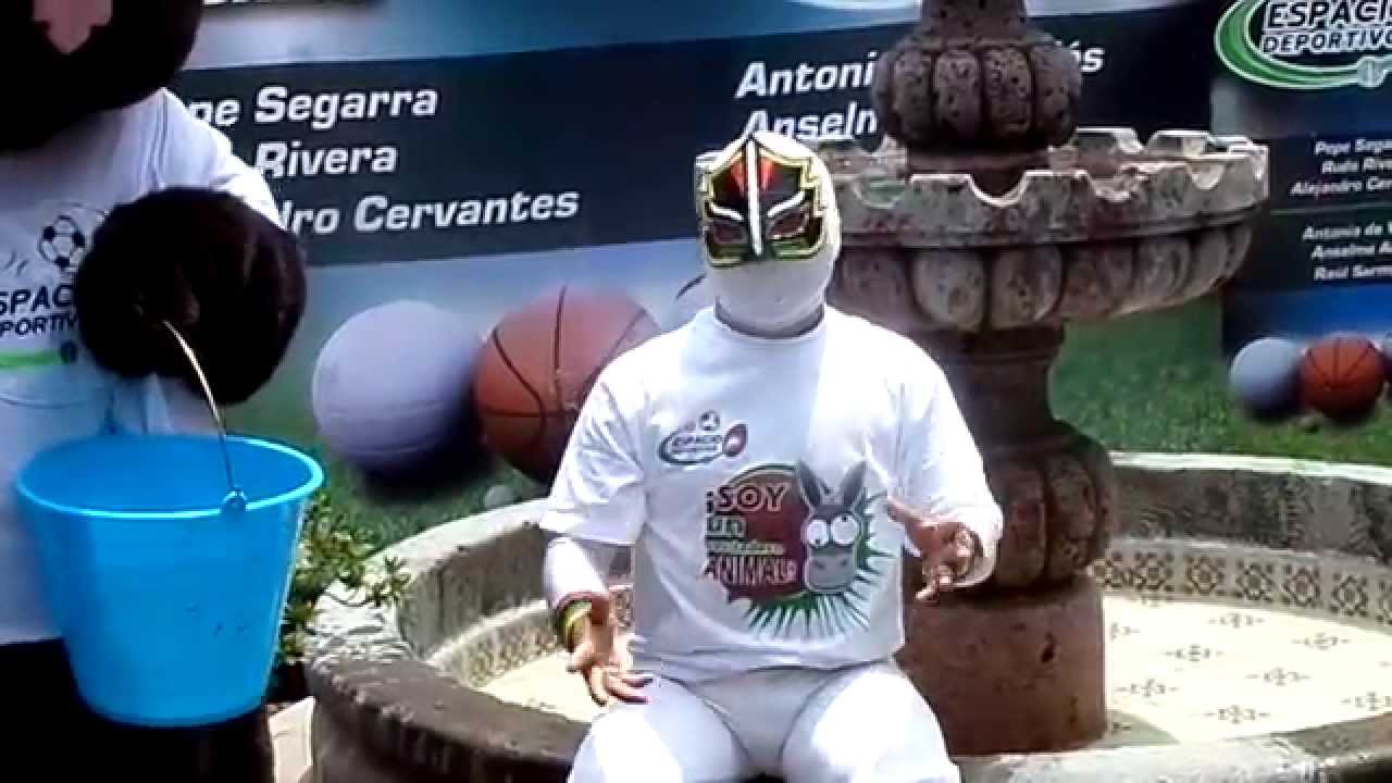 #IceBucketChallenge - Rudo Rivera - Lucha Libre AAA background