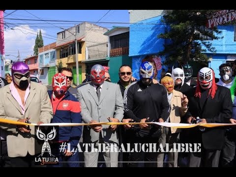 Canek, Fantasma, Fray Tormenta, DMT Azul, Texano Jr, Máximo, Abismo inauguran gimnasio Halcón Lucha