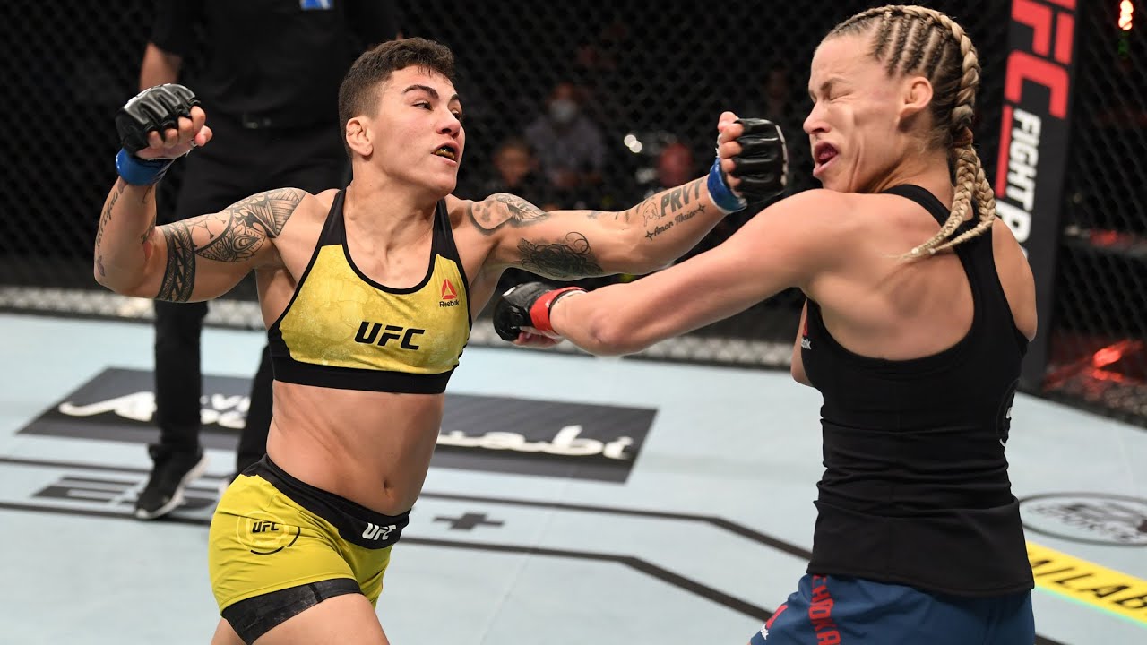 Todos os nocautes e finalizações de Jessica Andrade | UFC 261 background