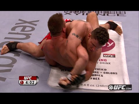 Finalização da semana: Frank Mir x Antoni Hardonk