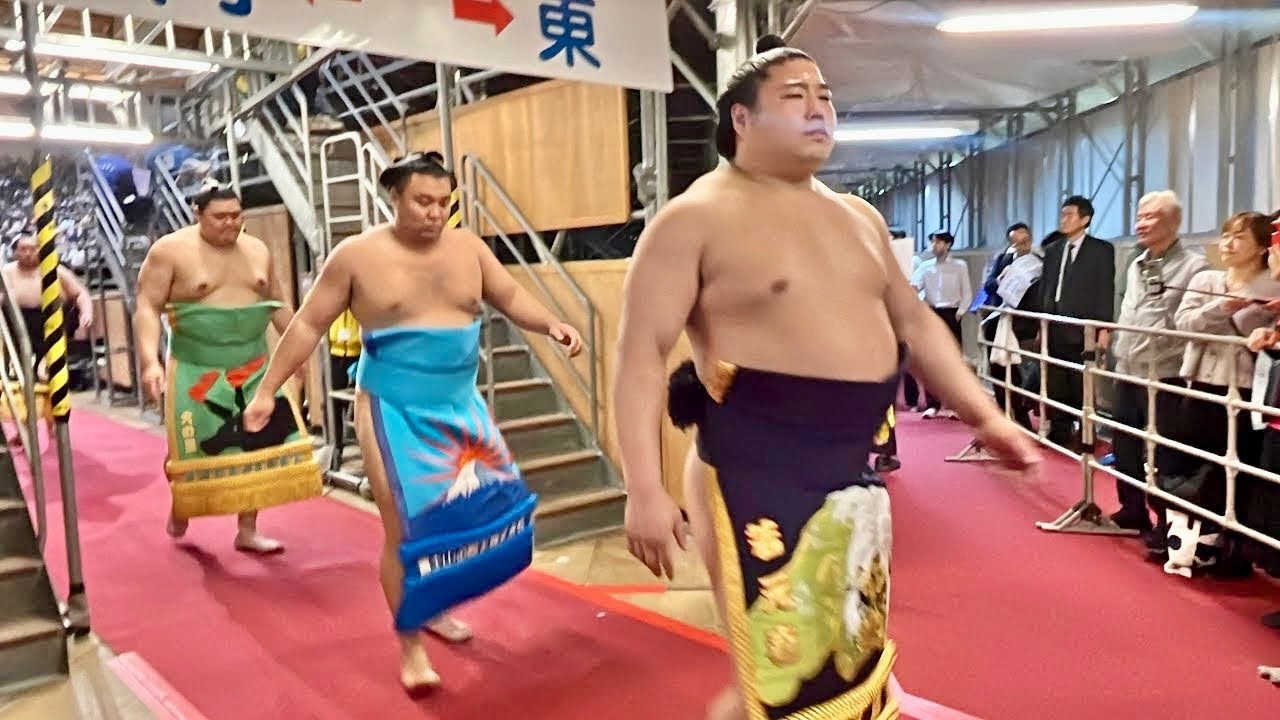 速報❗️土俵入前後の力士たち✨舞台裏レア映像✨《東》琴櫻 大の里 若元春 若隆景遠藤 錦木 湘南乃海 狼雅 一山本 翠富士【大相撲令和6年11月場所】13日目 2024/11/22 九州場所