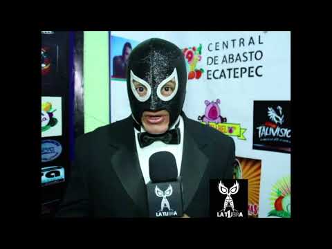 Axel: "Yo nunca he tirado la toalla, a Santo Jr le deseo todo el éxito del mundo es mi sangre" background