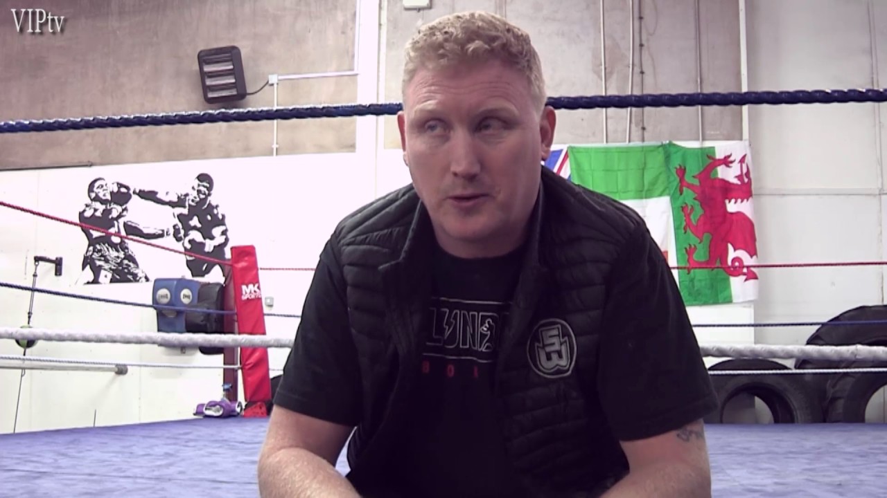 Lee Blundell talks about boxing career and his boxing Gym in Wigan background