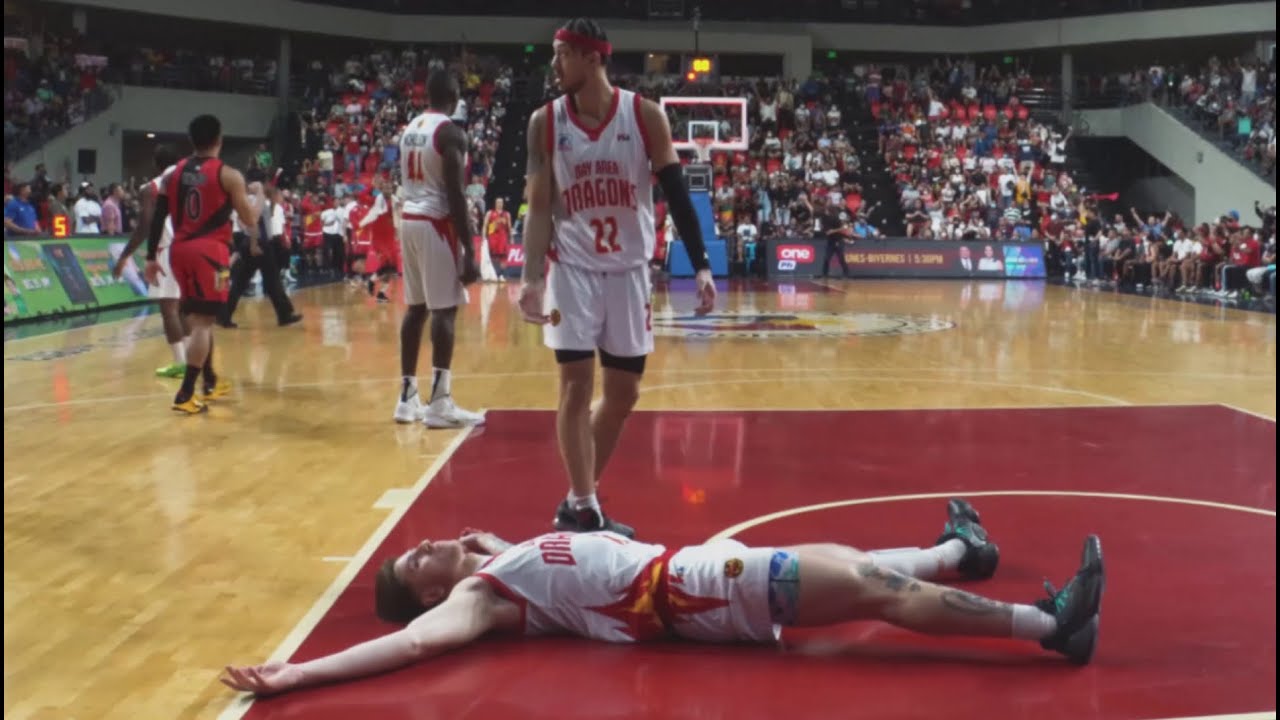 #PBASEMIS GAME 4: San Miguel vs. Bay Area. Walang bigayan, tuloy ang salpukan! backdrop