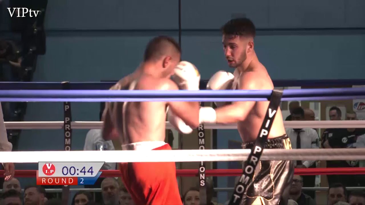 Danny Wright v Ilian Markov in Oldham on 29.8.2017 background
