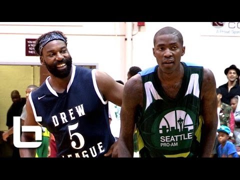 Jamal Crawford & Zach LaVine Put On CRAZY Show In Seattle Pro Am vs Drew League Game!! background