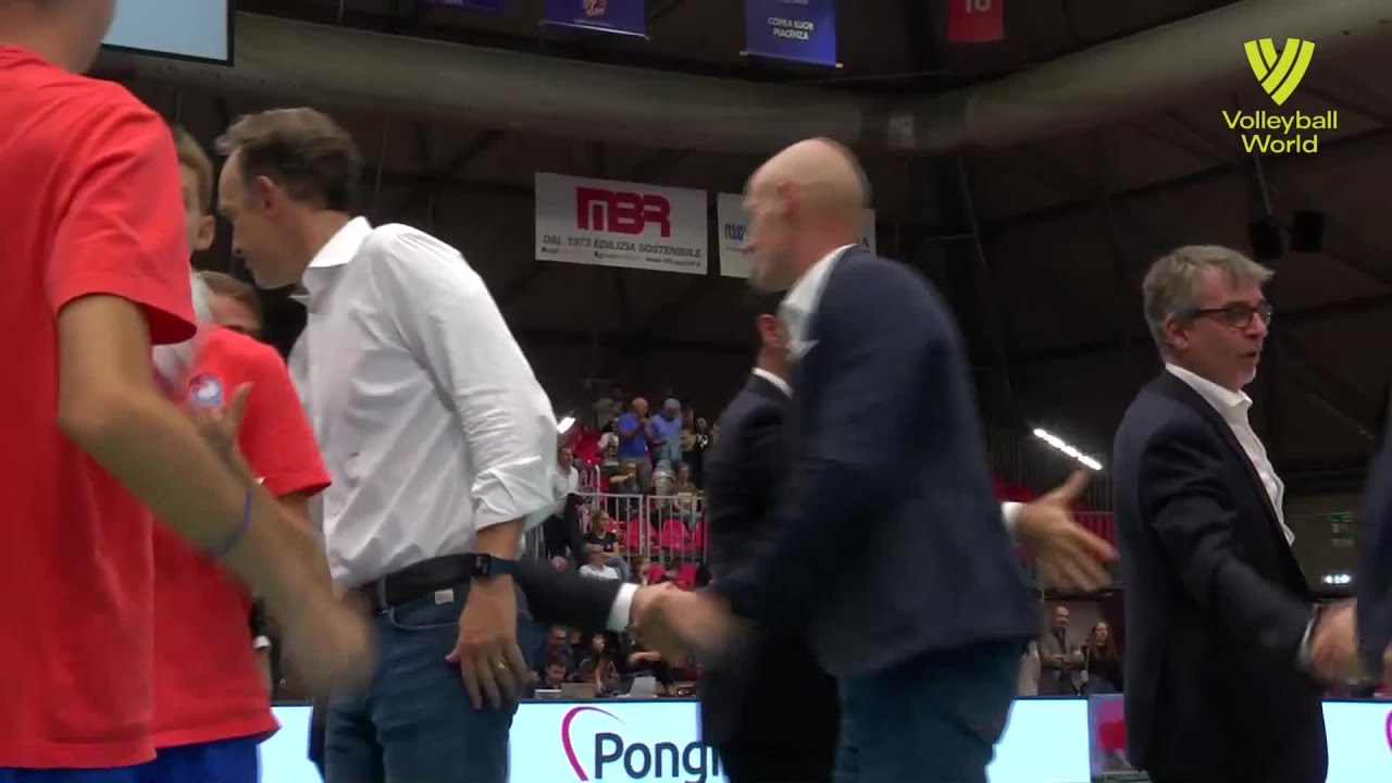 Gas Sales Bluenergy Piacenza vs. Vero Volley Monza - FIVB - SuperLega - Match Highlights background