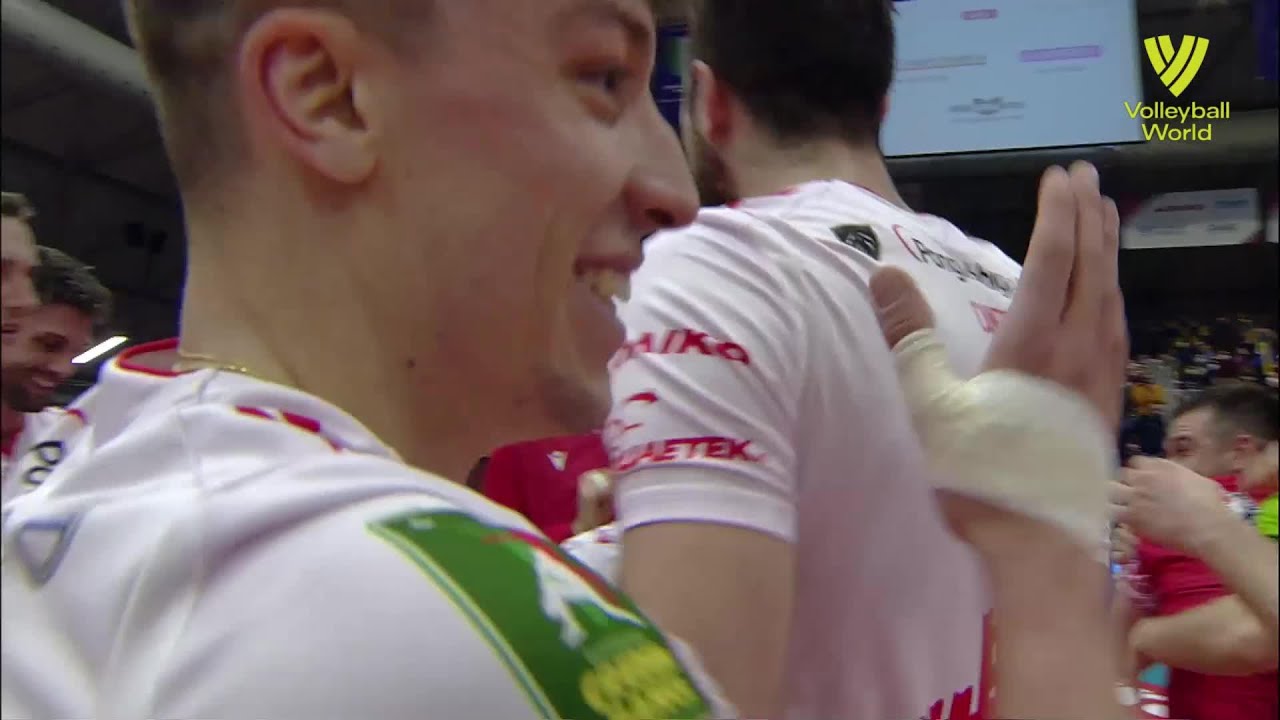 Gas Sales Bluenergy Piacenza vs. Itas Trentino - FIVB - Super Liga - Match Highlights background