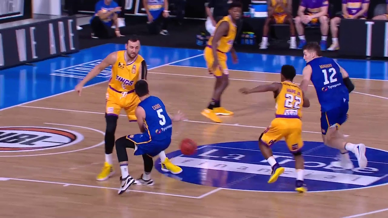 Will Magnay with 23 Points vs. Sydney Kings background