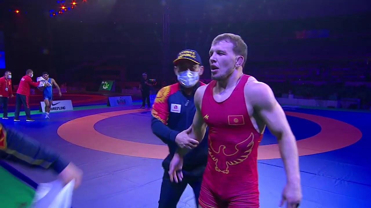 BRONZE GR - 72 kg: R. TSAREV (KGZ) v. A. MNATSAKANIAN (BUL)