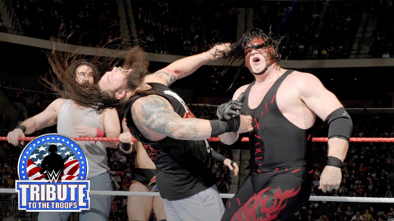 16-Man Tag Team Match: WWE Tribute to the Troops 2015 background