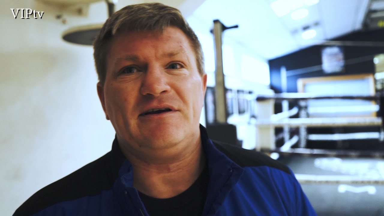 Ricky Hatton gives his take on Josh Warrington's big night.