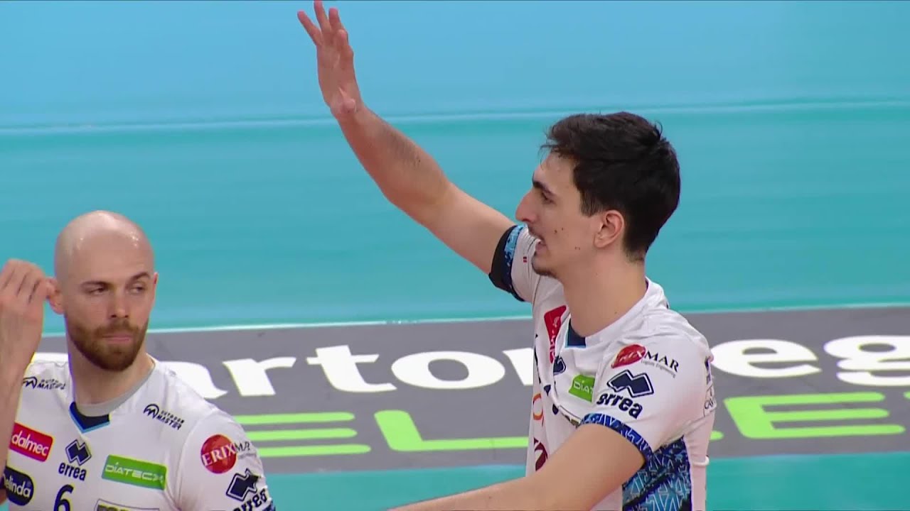 Itas Trentino vs. Cisterna Volley - Superlega Credem Banca VBTV Match Highlights background