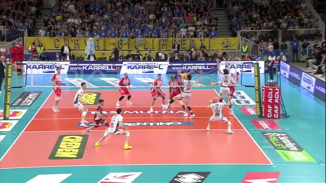 Itas Trentino vs. Gas Sales Bluenergy Piacenza - Superlega Credem Banca VBTV Match Highlights background