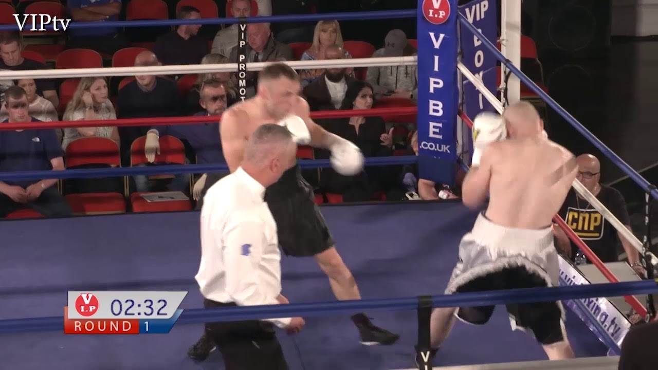 James Metcalf v Konstantin Alexandrov in Blackpool on 15.7.2017 background