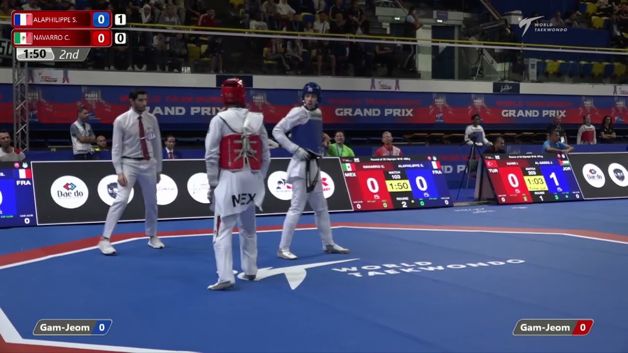 103 R32 M 68kg FRA ALAPHILIPPE S MEX NAVARRO C | Paris 2022 World Taekwondo Grand-Prix (Levallois) background