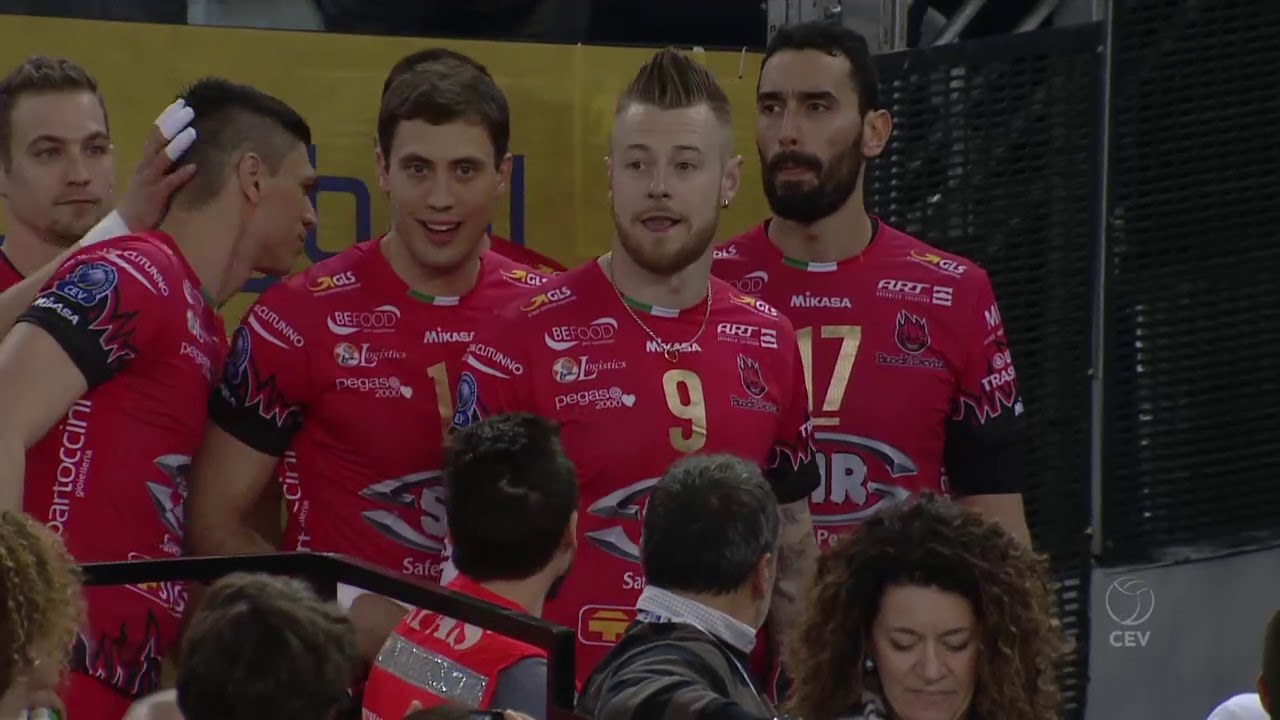 Sir Sicoma Colussi PERUGIA vs Cucine Lube CIVITANOVA FULL MATCH - 2017 #CLVolleyM Semi-Finals backdrop