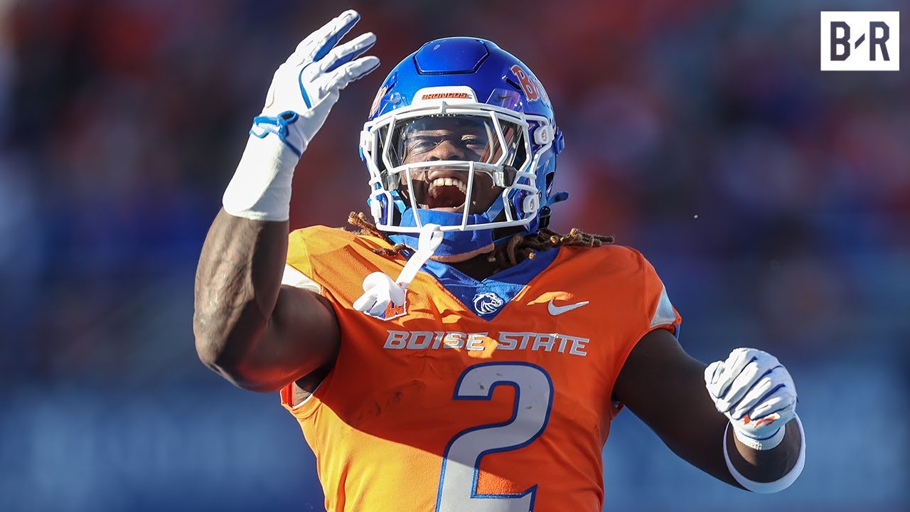 Ashton Jeanty Rushes for 186 Yards, 3 TD on Only 13 Carries vs. Utah State background