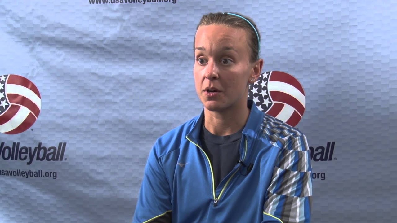 Meet Kelly Murphy, opposite hitter for USA Volleyball background