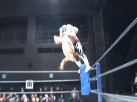 2010.06.01 BEST OF THE SUPER Jr.ⅩII IBUSHI vs LA SOMBRA background