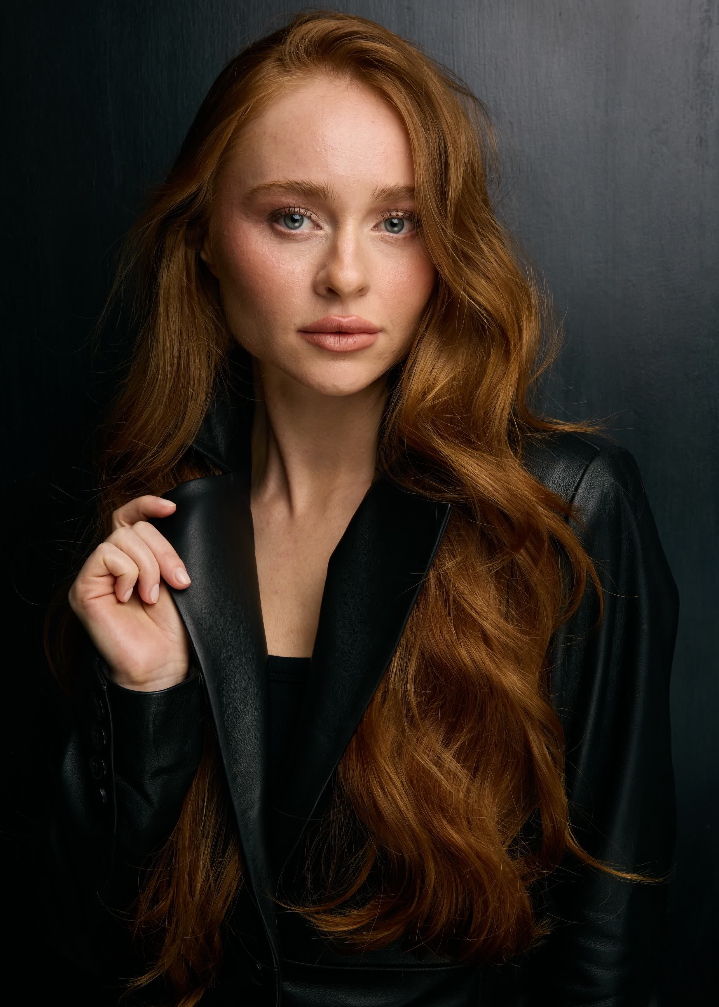 actor Mila Orion large photo