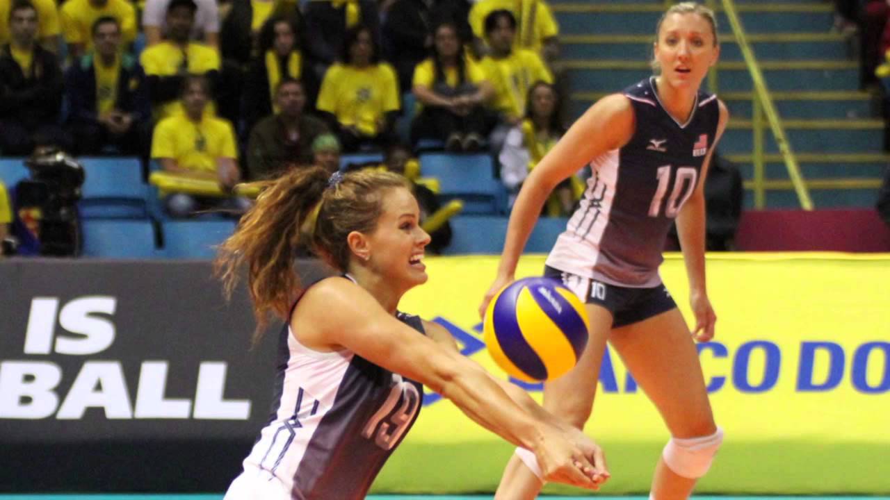 Meet Kelsey Robinson, outside hitter for USA Volleyball background