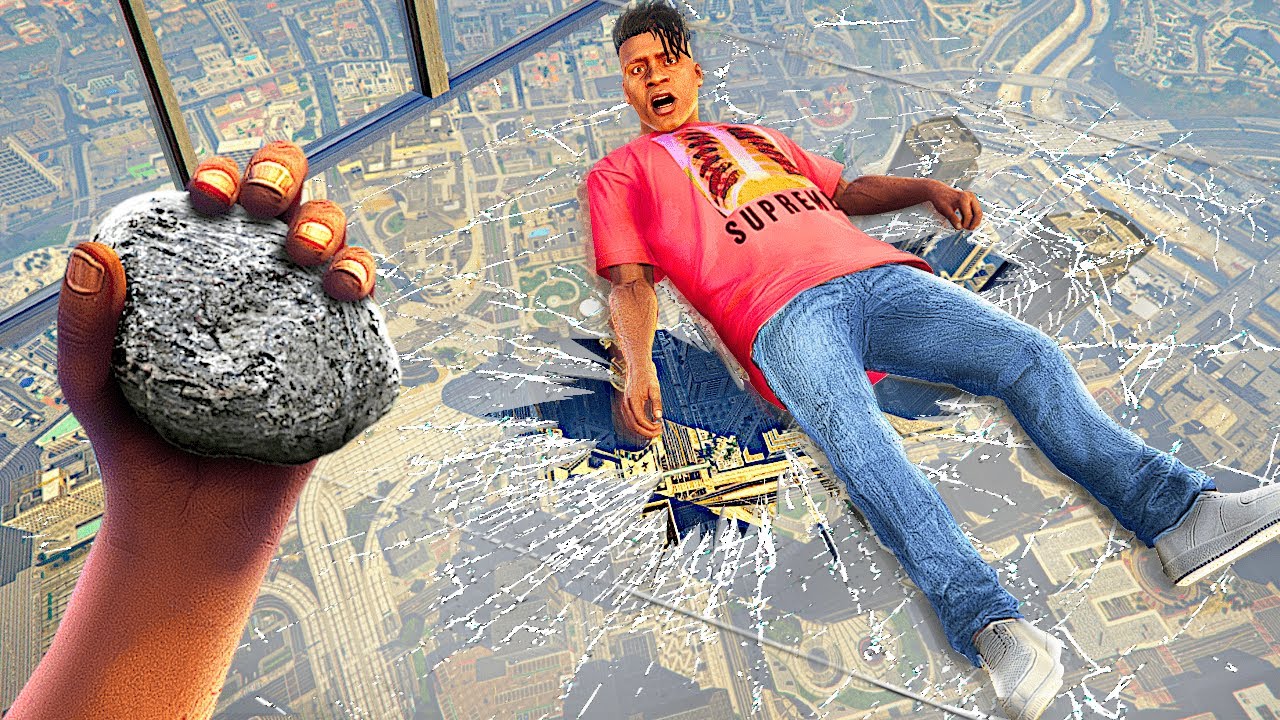 Do NOT Walk the GLASS BRIDGE in GTA 5.. background