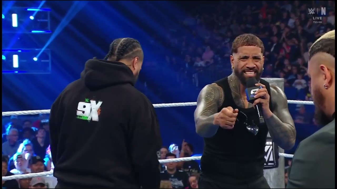 The Usos Confronts Solo Sikoa - WWE SmackDown 01/05/2026