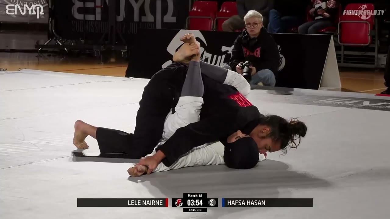 Hafsa Hasan vs Lele Nairne