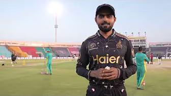 Babar Azam the captain’s strategy after the toss! 💛