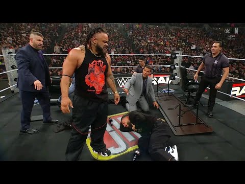 Roman Reigns Attacks Jacob Fatu Contract Singing For Backlash - WWE RAW 04/05/2026