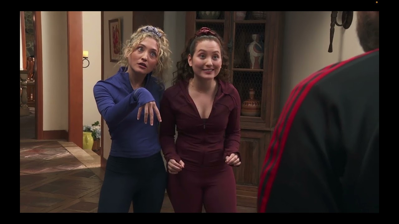Charlie's Sisters - It's Always Sunny in Philadelphia S16E02 background