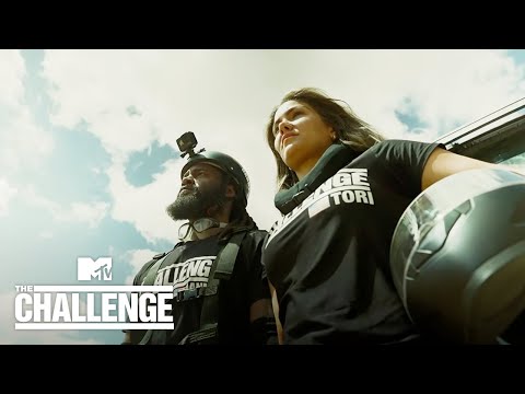 Tori FLIPS OVER During This Transformers-Inspired Challenge 🚛 | The Challenge: World Championship