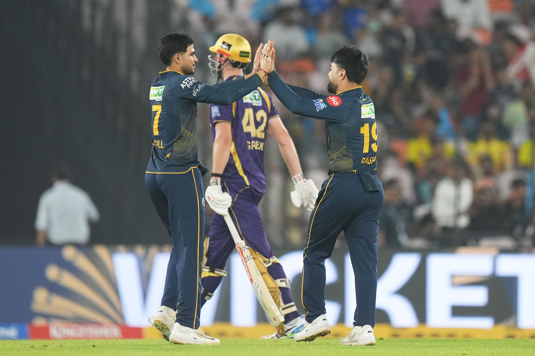 Missed chance & Out: Rashid finally gets rid of Cameron Green