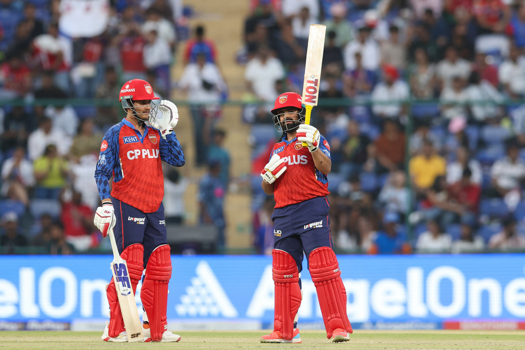 Prabhsimran Singh extends Purple Patch with sizzling 76(26)