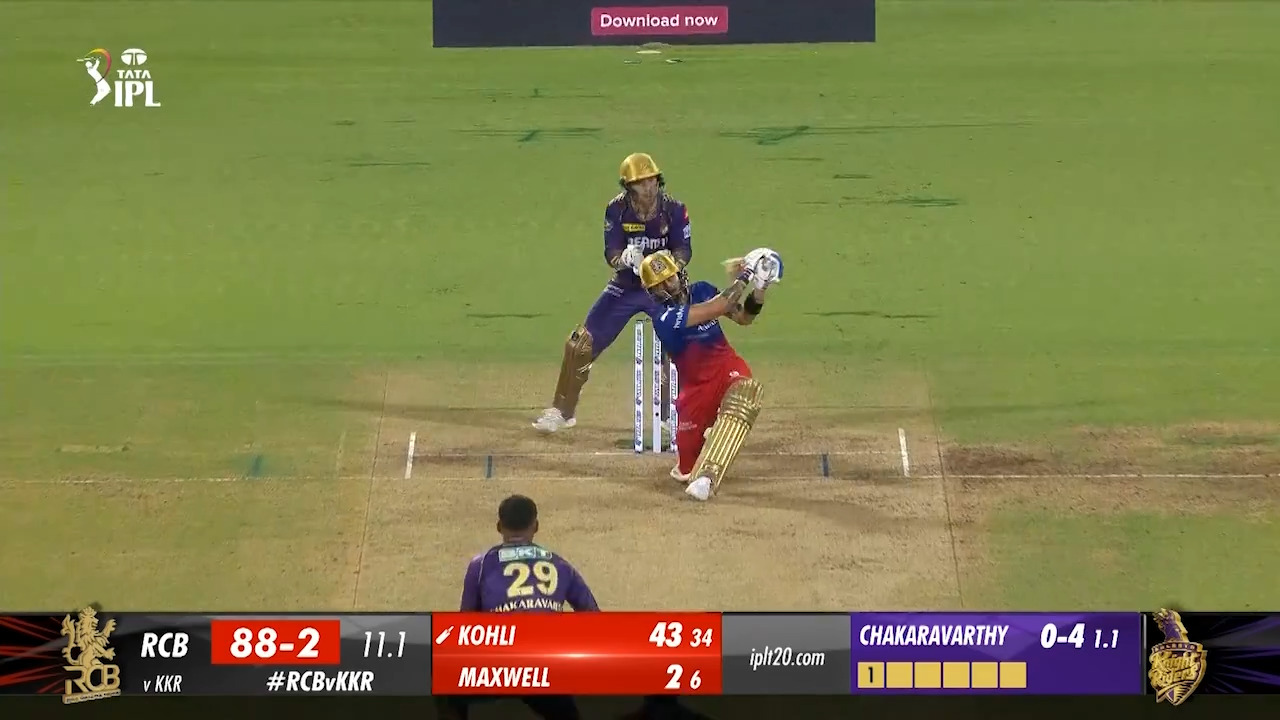 M10: RCB vs KKR – Virat Kohli Six