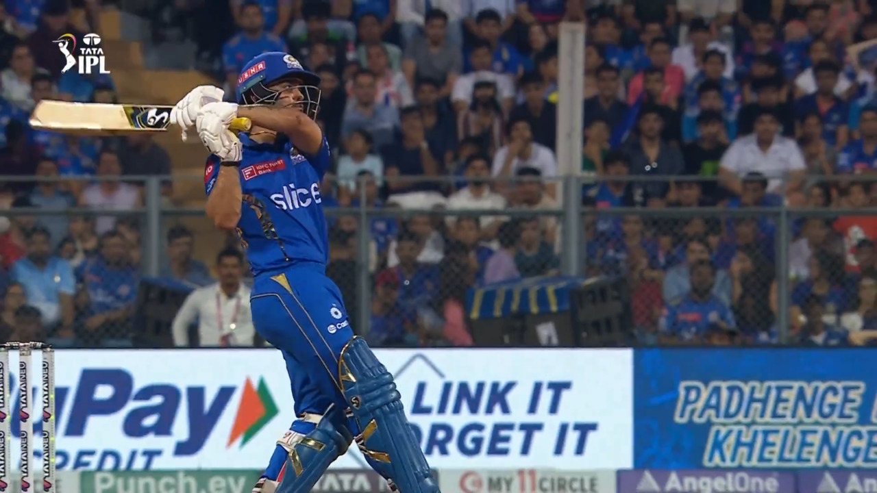 M25: MI vs RCB – Ishan Kishan Six