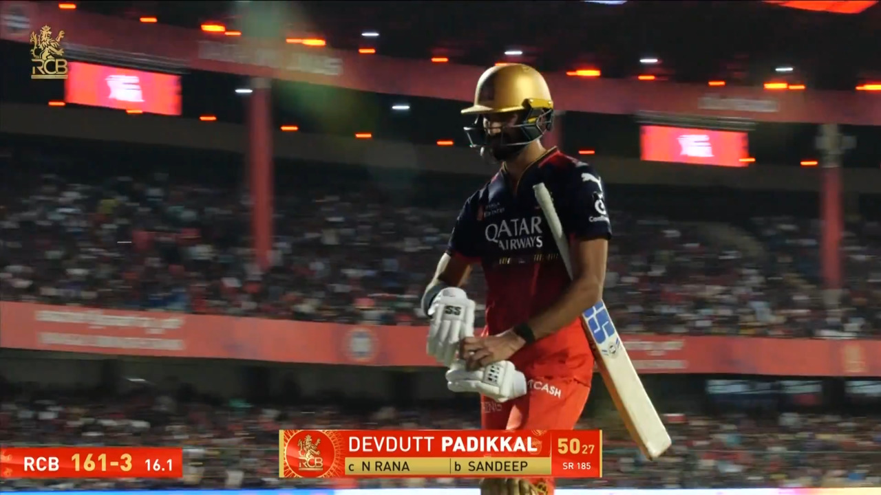 IPL 2025 M42: RCB vs RR - Devdutt Padikkal Wicket background